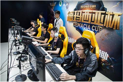 的配合下 的配合下