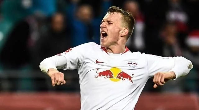 中重新站起 中重新站起